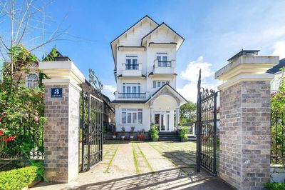 Cho thuê villa sân vườn 600m2 đà lạt có 11 phòng đầy đủ nội thất. Cho thuê nhà ở tại Thành phố Đà Lạt Lâm Đồng được đăng bởi nguyễn thị chúc 