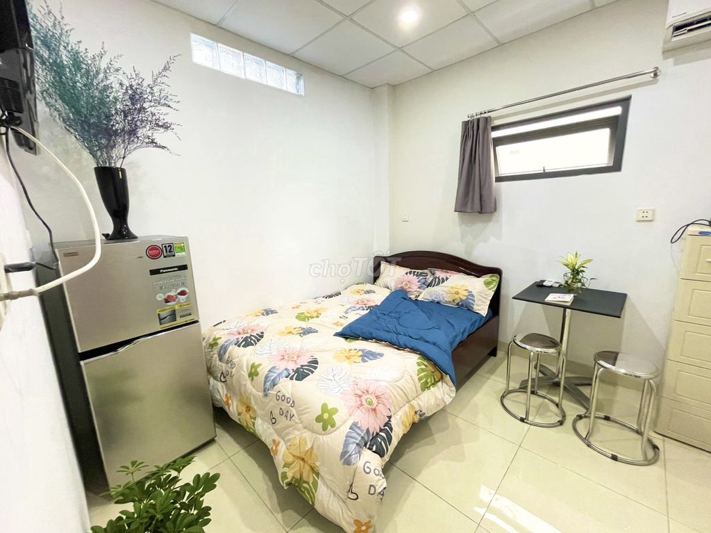 Phòng trọ giá rẻ 22m2 cửa sổ thoáng  sát bên ETOWN Cộng Hoà Tân Bình