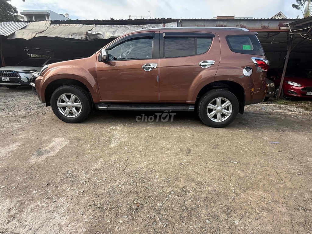 Isuzu Mu X 2016 đk 2017 3.0 AT. Mua bán Ô tô tại Quận Bình Tân Tp Hồ Chí Minh được đăng bởi duy khang hình 4