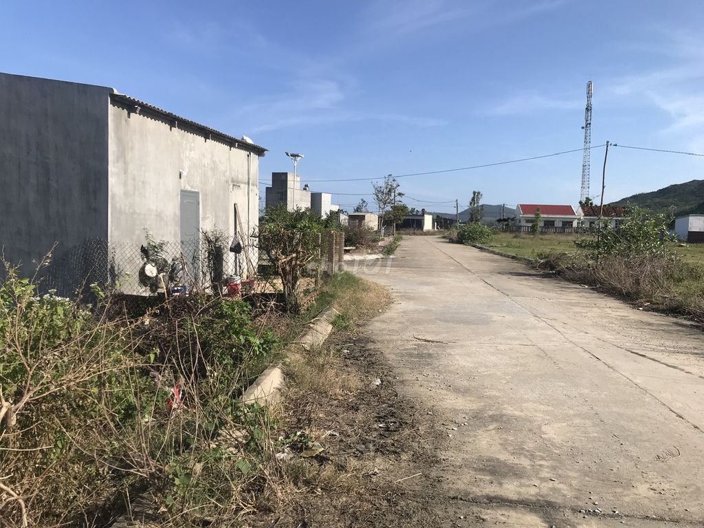 Cần bán nhanh lô đất 2 mặt tiền ngay công viên tân thắng Cần bán nhanh lô đất 2 mặt tiền ngay công viên tân thắng