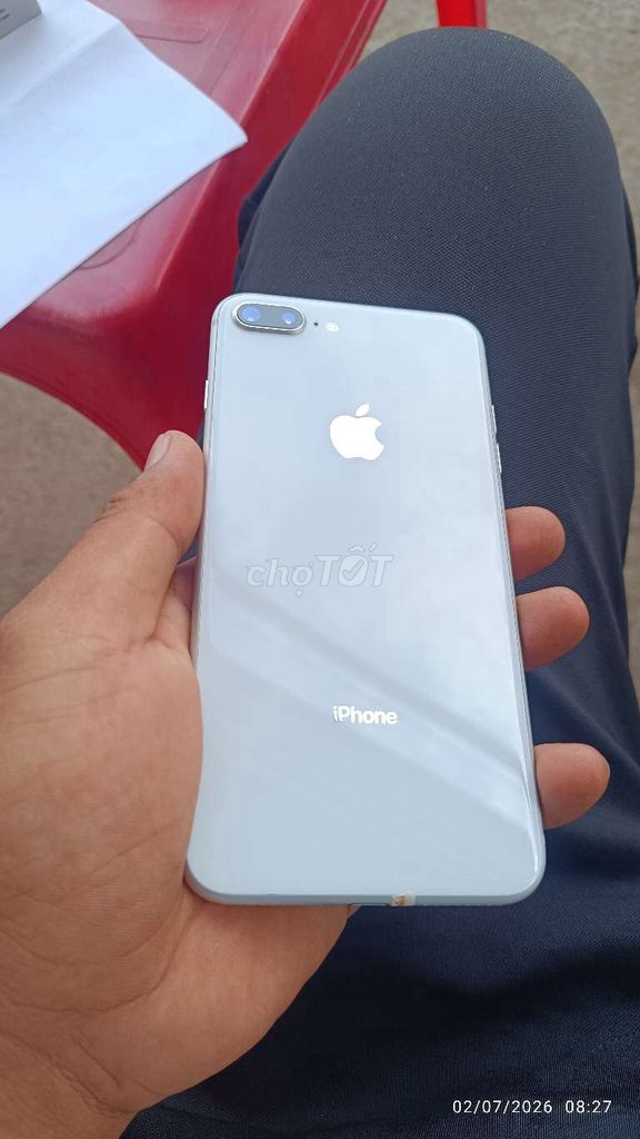 Apple iPhone 8 Plus Bạc Đã sử dụng. Mua bán Điện thoại tại Quận Ô Môn Cần Thơ được đăng bởi Nguyễn Vinh hình 1