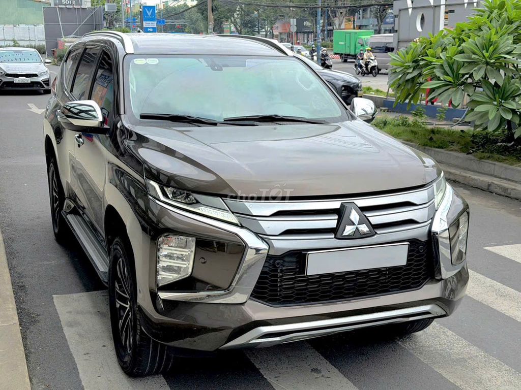 Mitsubishi Pajero 4X2 2020 почти новый, официальный