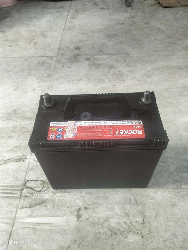 Ắc quy ô tô Rocket 45 ampe Đen Đã qua sử dụng. Mua bán Phụ tùng xe tại Quận 10 Tp Hồ Chí Minh được đăng bởi Nguyễn Hữu Tuấn hình 3