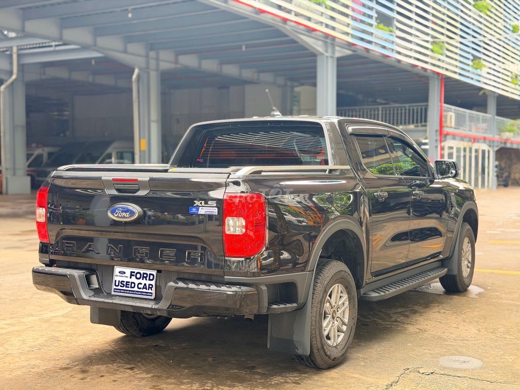 Ford Ranger 2025 почти новый, кредит банка 75%