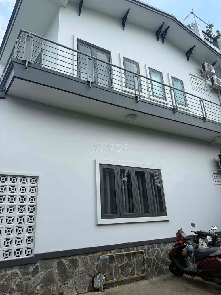 Nhà hẻm xe hơi Lê Văn Việt vs Tân Lập ngã 4 ga Metro Thủ Đức