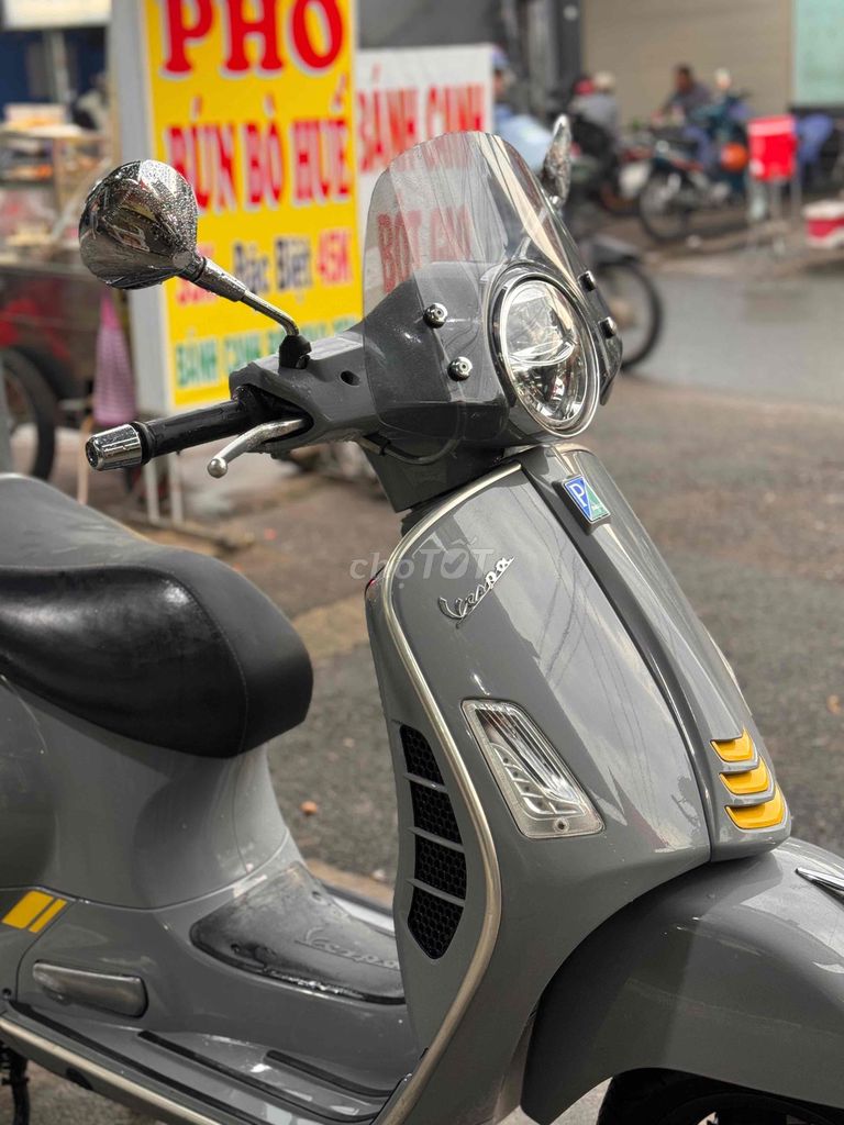Cần bán Piaggio Vespa Super GTS 300 HPE Abs. Mua bán Xe máy tại Quận Bình Tân Tp Hồ Chí Minh được đăng bởi Việt Motor Bình Tân hình 4