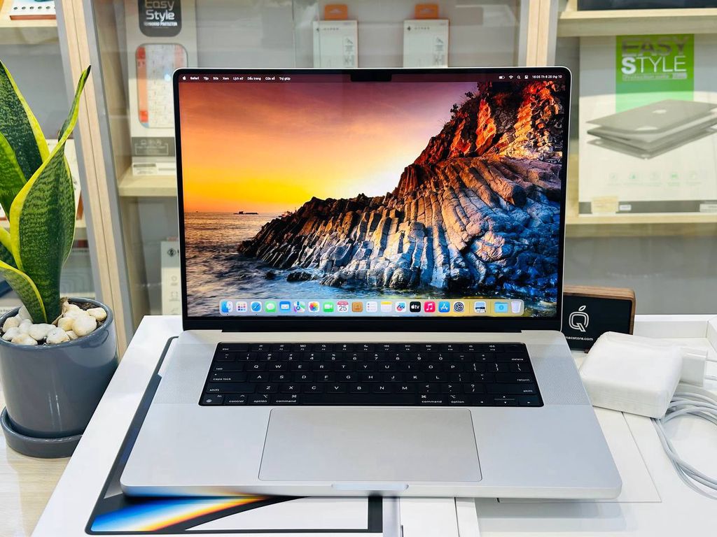 MacBook Pro 16inch 2021 M1 Max LikeNew FullBox