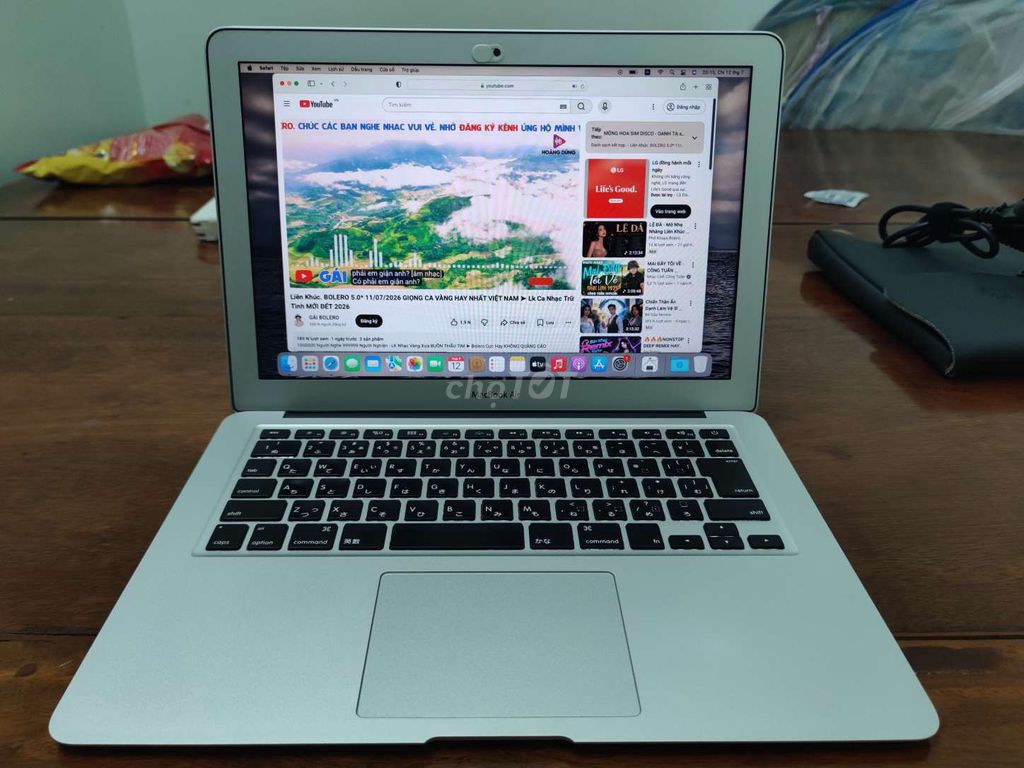Apple MacBook Air Retina 256GB Bạc Like New. Mua bán Laptop tại Huyện Chương Mỹ Hà Nội được đăng bởi Tính hình 1
