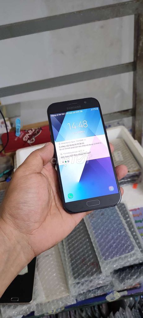 Samsung A5 2017, ram 3gb, 32gb. Mua bán Điện thoại tại Quận Gò Vấp Tp Hồ Chí Minh được đăng bởi A LONG   nhận thanh toán THẺ TÍN DỤNG hình 2