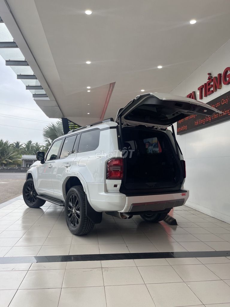 Toyota Land Cruiser Prado 2025 mới 100%. Mua bán Ô tô tại Huyện Châu Thành Tiền Giang được đăng bởi Phan Chí Phương hình 1