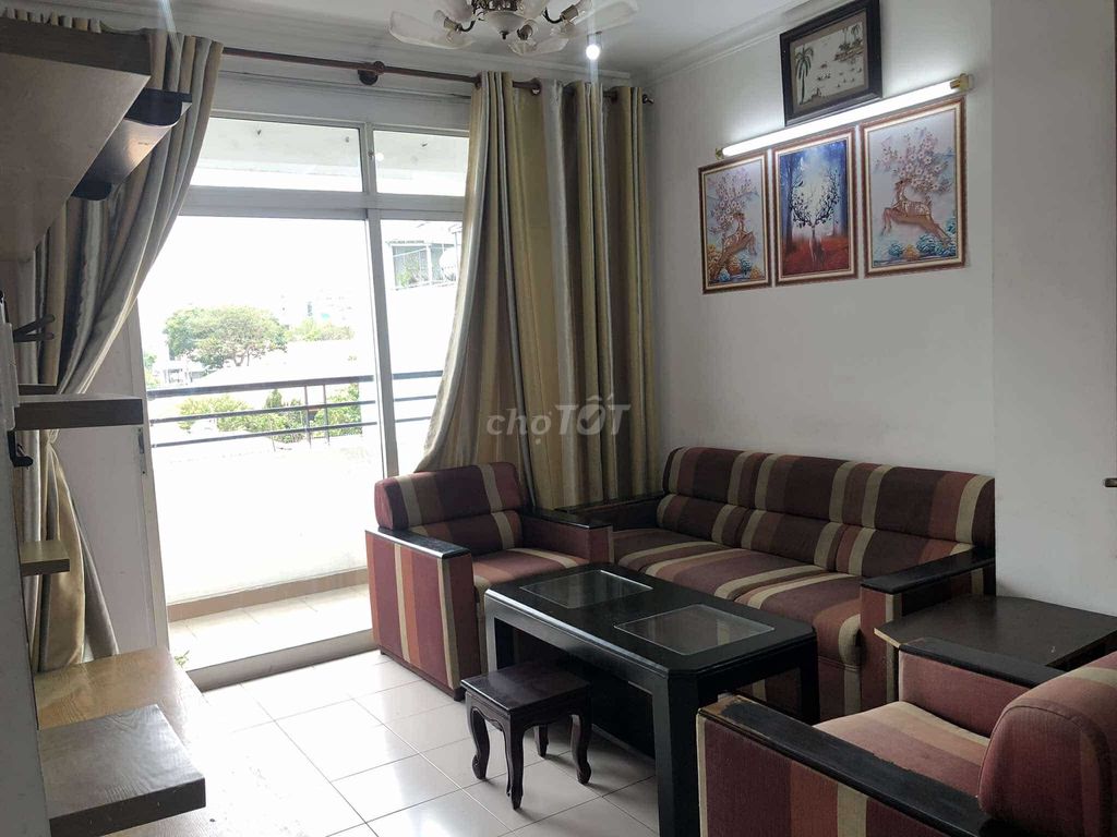 Аренда · 2 комн. · 76 м² · Quận 5, ул. Cao Đạt