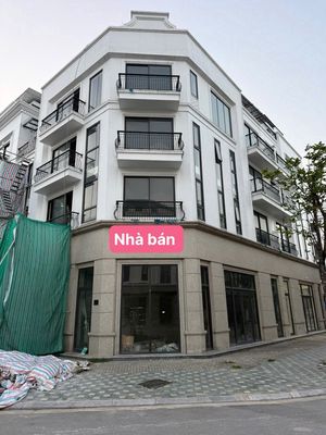 Townhouse in Long Biên