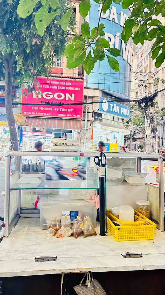 Xe đẩy bán hàng Sắt nhôm kính. Mua bán Đồ chuyên dụng, Giống nuôi trồng tại Quận 7 Tp Hồ Chí Minh được đăng bởi Giang hình 1