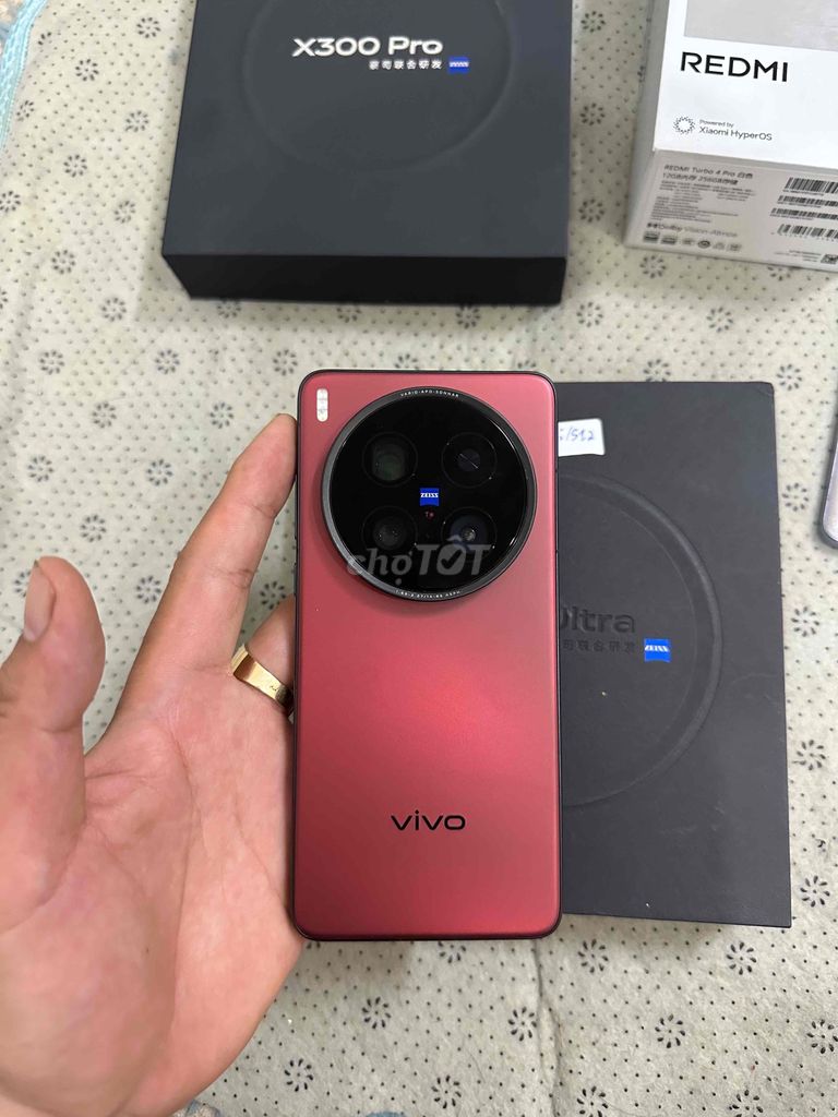 Vivo X200 Ultra Đỏ 16/512gb fullbox. Mua bán Điện thoại tại Quận Tân Bình Tp Hồ Chí Minh được đăng bởi Nguyễn Thắng Mobile hình 1