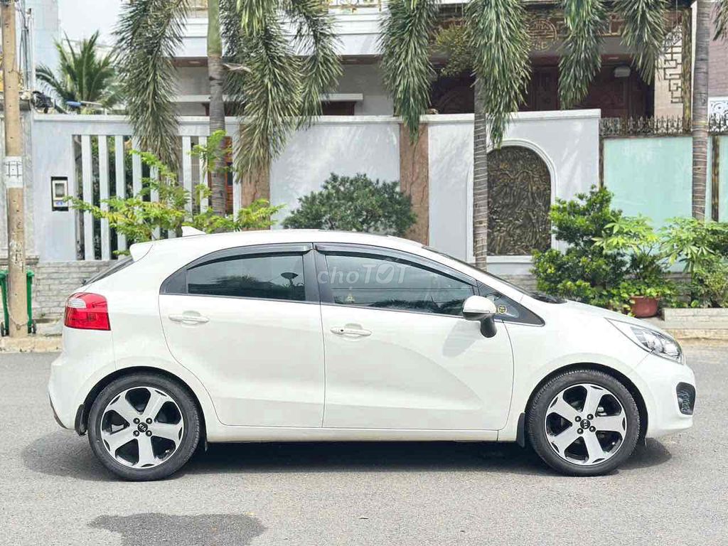 Kia Rio 2014 1.4 AT Hatchback - 79000 km. Mua bán Ô tô tại Quận Gò Vấp Tp Hồ Chí Minh được đăng bởi công hình 5