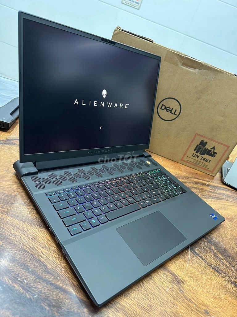 Dell Alienware M18 R2, core i9 14900HX, rtx4070. Mua bán Laptop tại Quận Tân Bình Tp Hồ Chí Minh được đăng bởi Nguyễn Phi triều hình 6