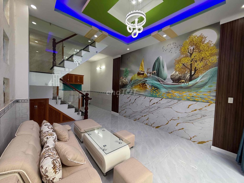mình cần bán nhà 1 trệt 1 lầu gần chợ bà điểm/ giá hơn 1 tỷ