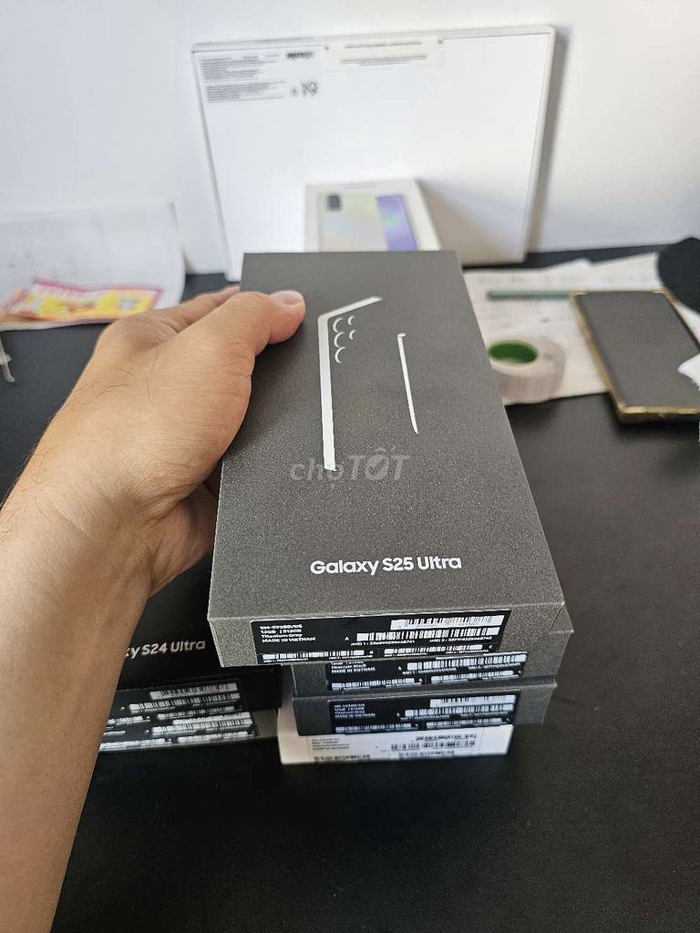 Samsung Galaxy S25 Ultra 512GB Mới. Mua bán Điện thoại tại Quận Tân Bình Tp Hồ Chí Minh được đăng bởi Sơn hình 1