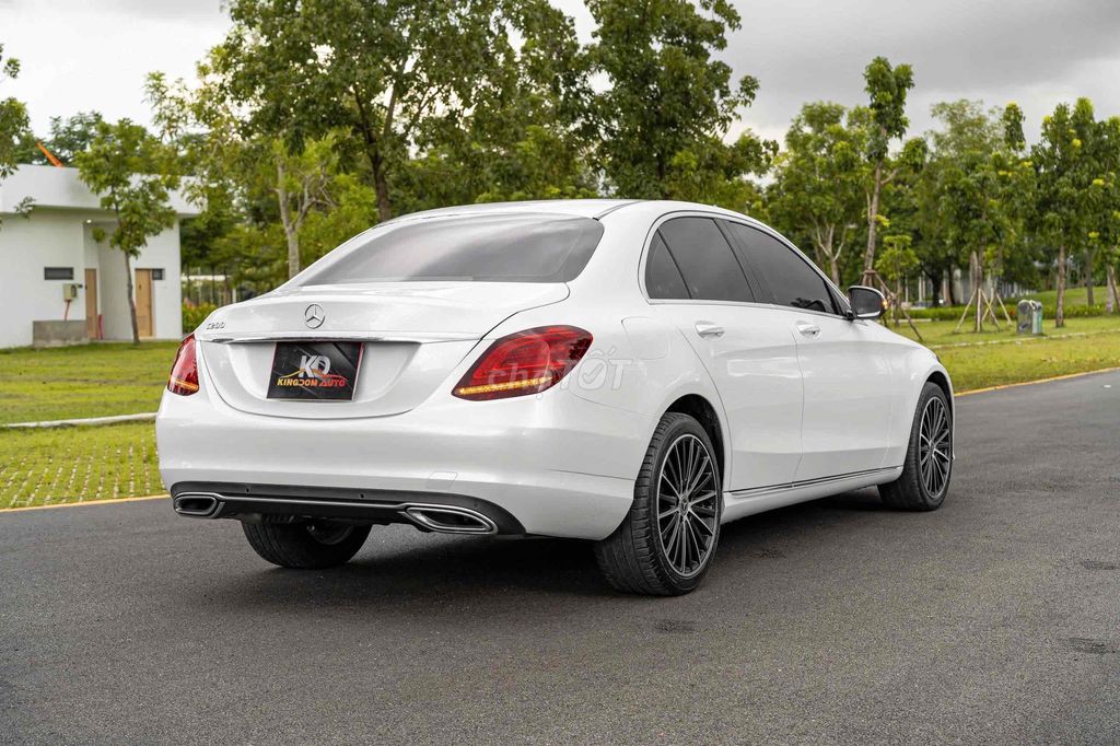 C200 Exclusive Sx 2021 màu trắng sang trọng. Mua bán Ô tô tại Quận 7 Tp Hồ Chí Minh được đăng bởi Dương Phương hình 1