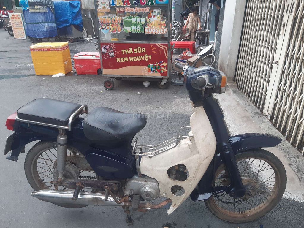 Cần bán xe cup 82 Honda 50 như hình. Mua bán Xe máy tại Quận 6 Tp Hồ Chí Minh được đăng bởi Kim Thoa hình 2