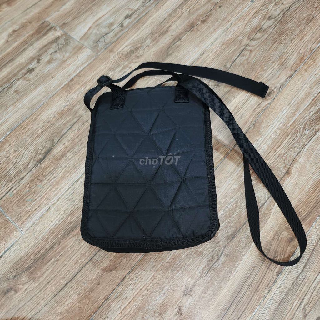 Túi đeo chéo 25x18 cm nhỏ gọn. Mua bán Túi xách tại Quận 3 Tp Hồ Chí Minh được đăng bởi Minh Minh  hình 6