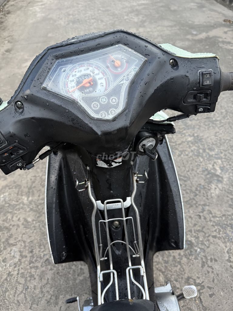 Côn tay Suzuki Axelo 125cc , đẹp êm ngon. Mua bán Xe máy tại Huyện Trảng Bom Đồng Nai được đăng bởi Trần đình trung  hình 5