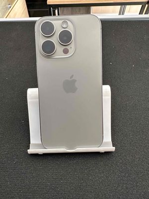 iphone 15 pro 256gb nguyên zin áp ốc đẹp 99%. Mua bán Điện thoại tại Quận Ninh Kiều Cần Thơ được đăng bởi shop một chín tám tám