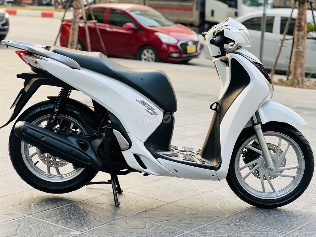 HONDA SH 125I TRẮNG CHÍNH CHỦ BIỂN 29. Mua bán Xe máy tại Quận Nam Từ Liêm Hà Nội được đăng bởi KIÊN CƯỜNG hình 3
