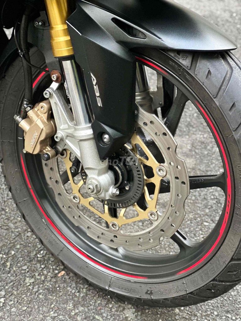 Honda CBR250RR 2018 черный, пробег 20 000 км