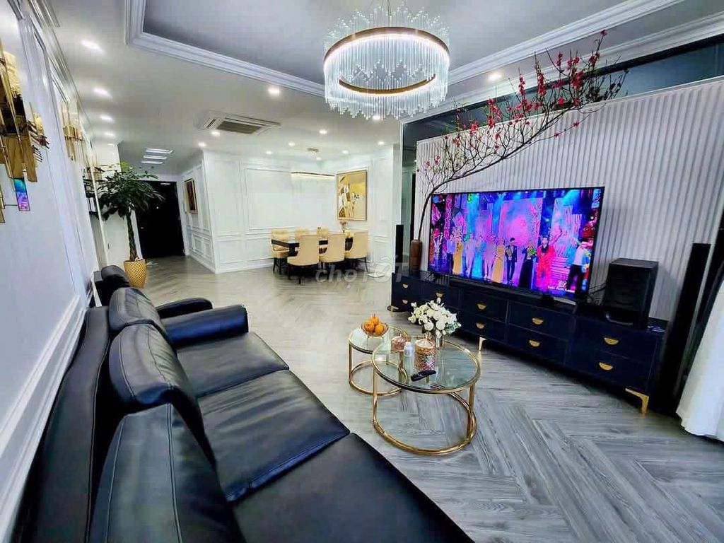 Продается 3-комнатная угловая квартира Feliz Homes, Хоанг Май