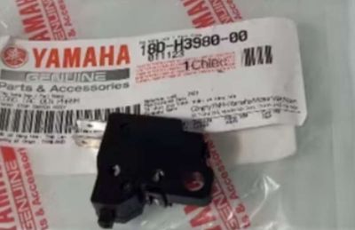 Công tắc phanh đĩa Yamaha Sirius xăng cơ Đen Mới. Mua bán Phụ tùng xe tại Quận Thanh Khê Đà Nẵng được đăng bởi tài lưu