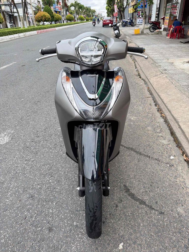 ✅✅ SH MORE 2021 ABS ODO 7000KM VỎ THEO XE CÒN CẶP. Mua bán Xe máy tại Thành phố Rạch Giá Kiên Giang được đăng bởi Kali  hình 2