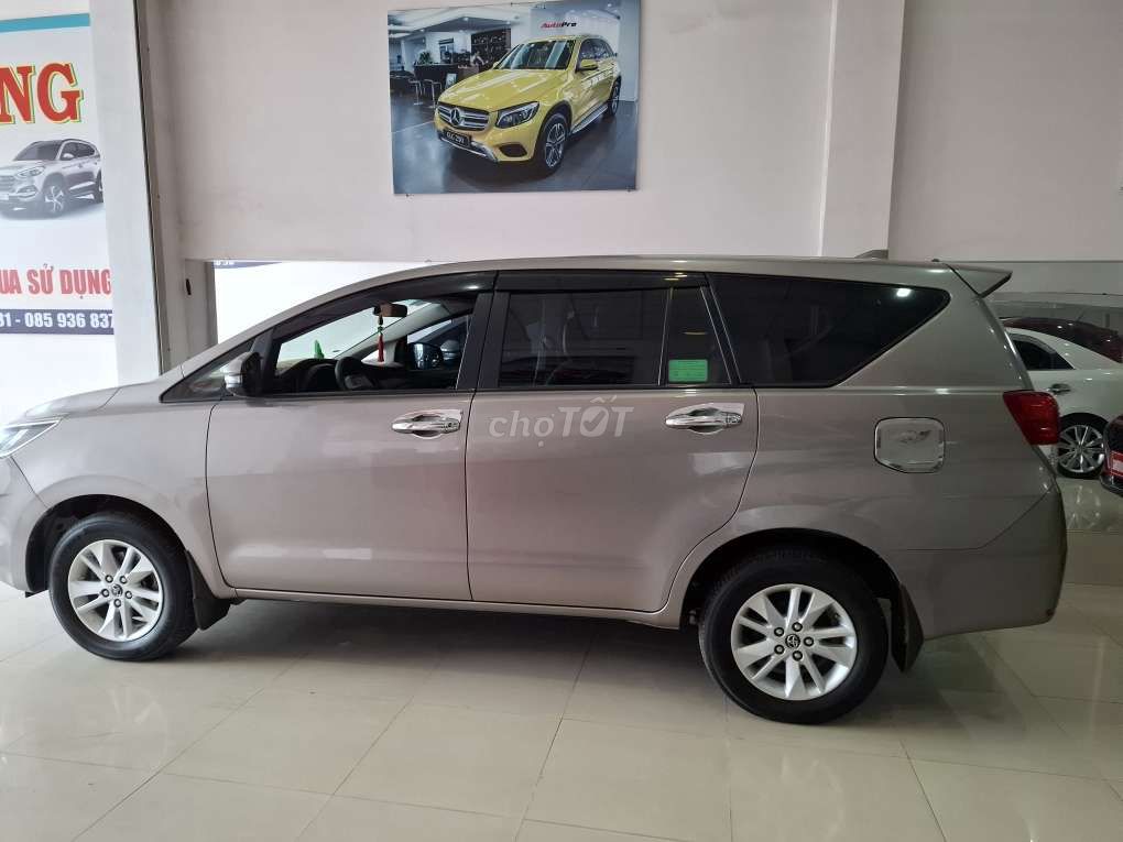 Toyota Innova 2019 2.0E - 88000 km