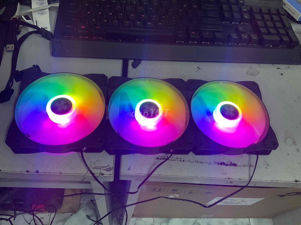 THANH LÝ FAN XIGMATEK LED RGB NGUỒN THẲNG