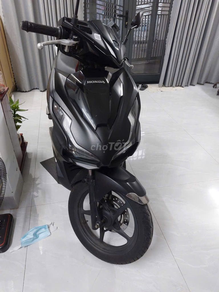Нужно продать мотоцикл a black как на фото