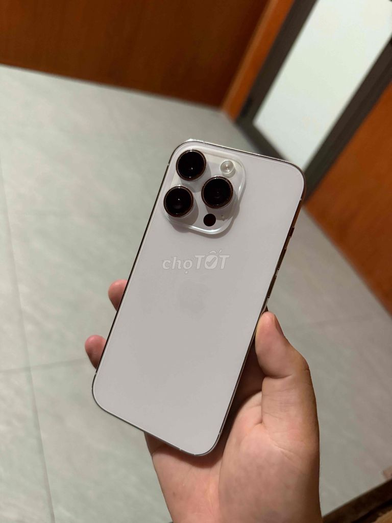 Apple iPhone 14 Pro 256GB Trắng. Mua bán Điện thoại tại Quận Thanh Xuân Hà Nội được đăng bởi Luu Hong Phu hình 1