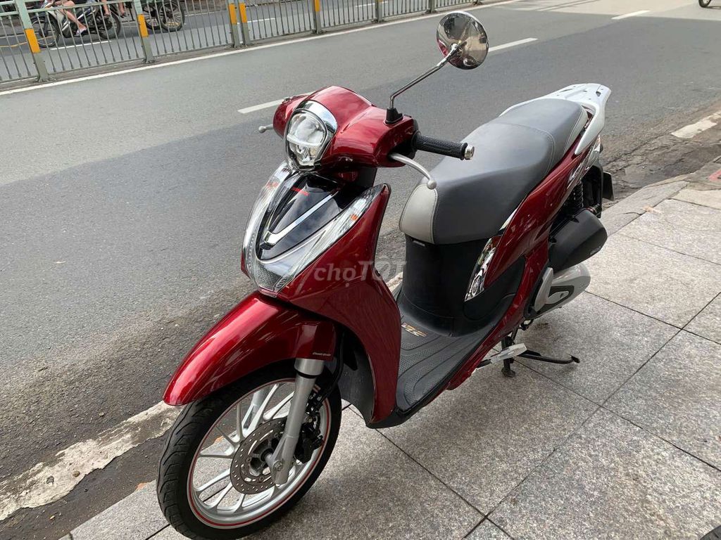 Honda SH Mode 2025 Красный Новый 99%