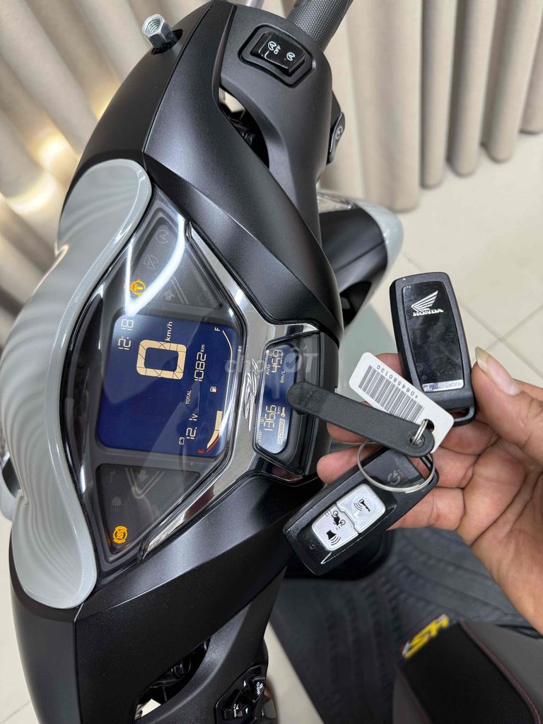 SH 125abs siêu lướt mới chạy 1 ngàn km. Mua bán Xe máy tại Quận Thanh Khê Đà Nẵng được đăng bởi THẾ MẪN CHUYÊN XE LƯỚT CÓ BÁN TRẢ GÓP  hình 5