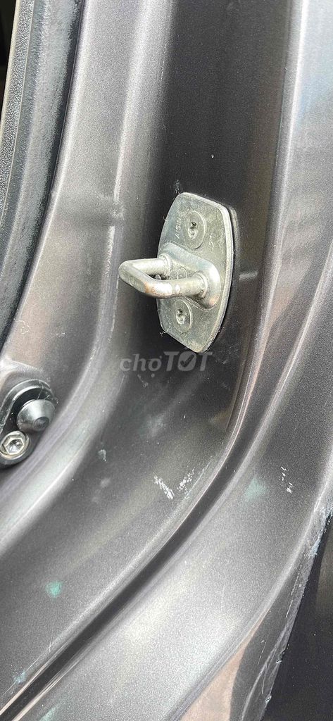 Toyota Fortuner 2016 2.7V 4x2 - 240000 km. Mua bán Ô tô tại Quận Ninh Kiều Cần Thơ được đăng bởi nguyen van tai hình 7