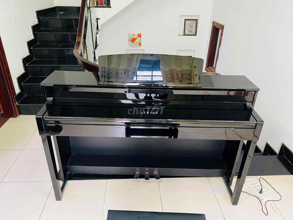 piano yamaha Clp575PE Như mới hàng lưits