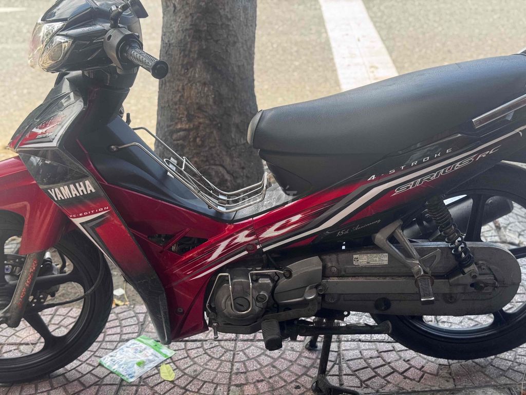 Yamaha Sirius Đỏ đen Số sàn