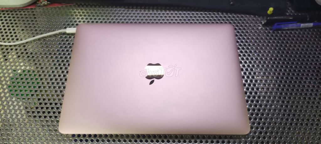 MacBook (Retina, 12-inch, 2017)

PINK