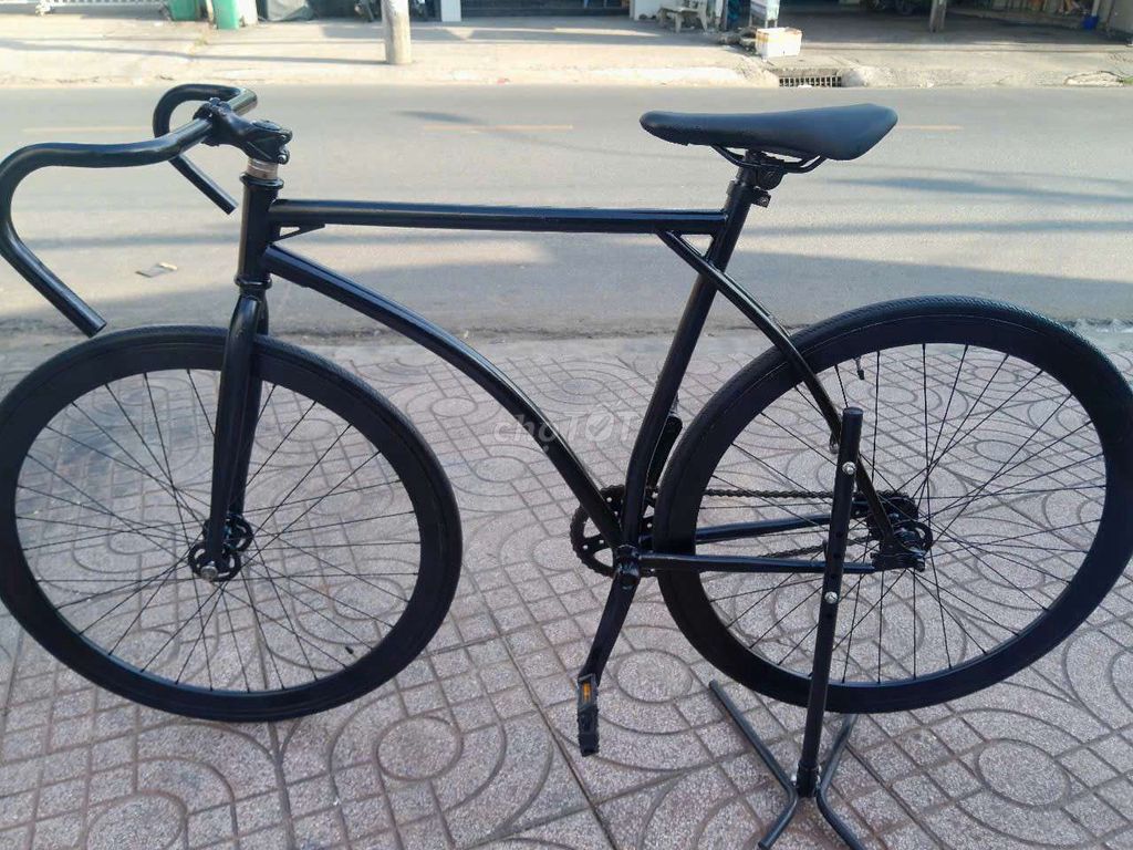 Xe đạp thể thao fixed gear bánh 700c thanh lý