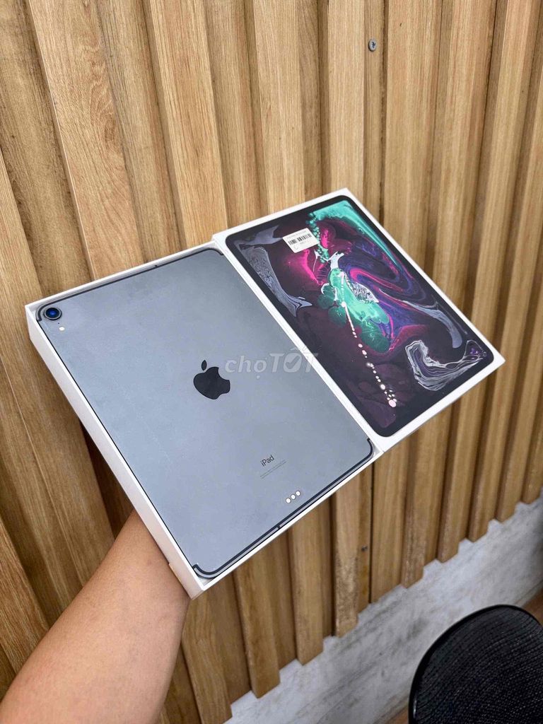 Apple iPad Pro 2018 512GB Wifi + 5G. Mua bán Máy tính bảng tại Quận Đống Đa Hà Nội được đăng bởi Hanoi moibile đức hình 1