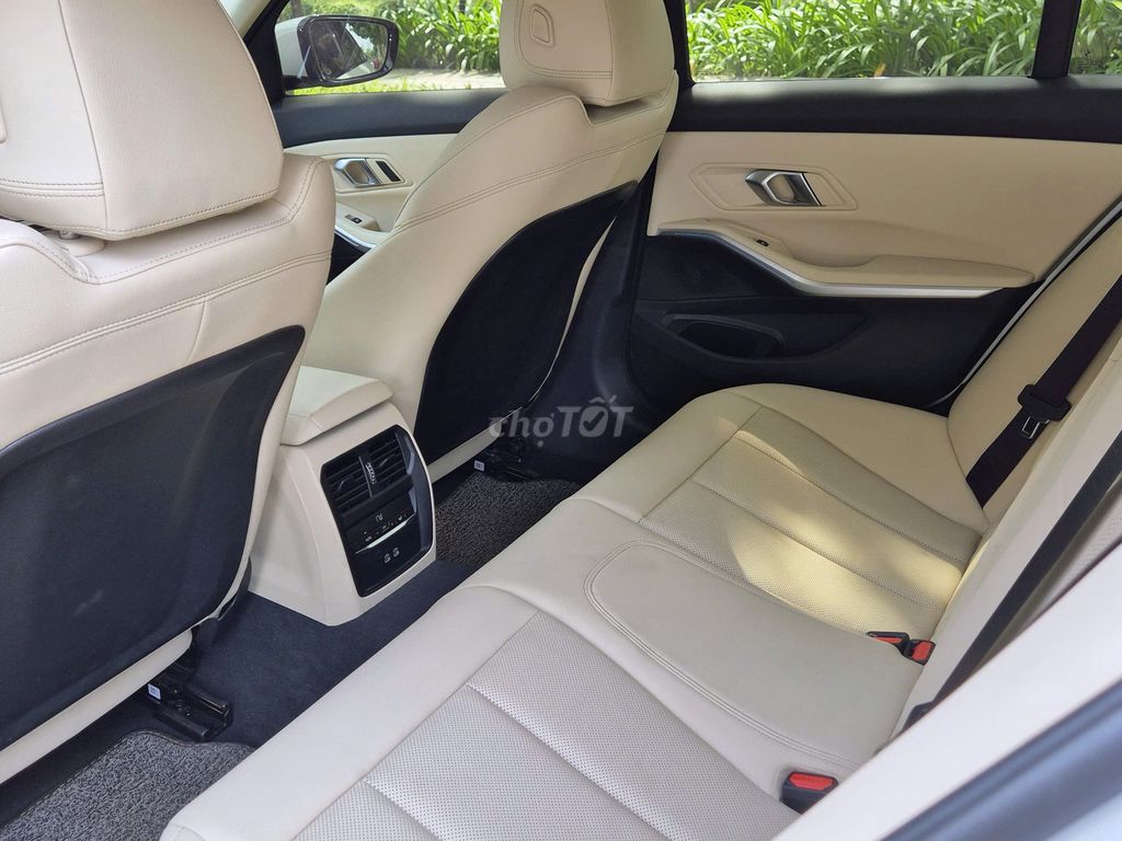 BMW 320i Sportline Đăng ký 2025 - 3000 km Siêu Mới. Mua bán Ô tô tại Quận 7 Tp Hồ Chí Minh được đăng bởi Thiên Phùng hình 16