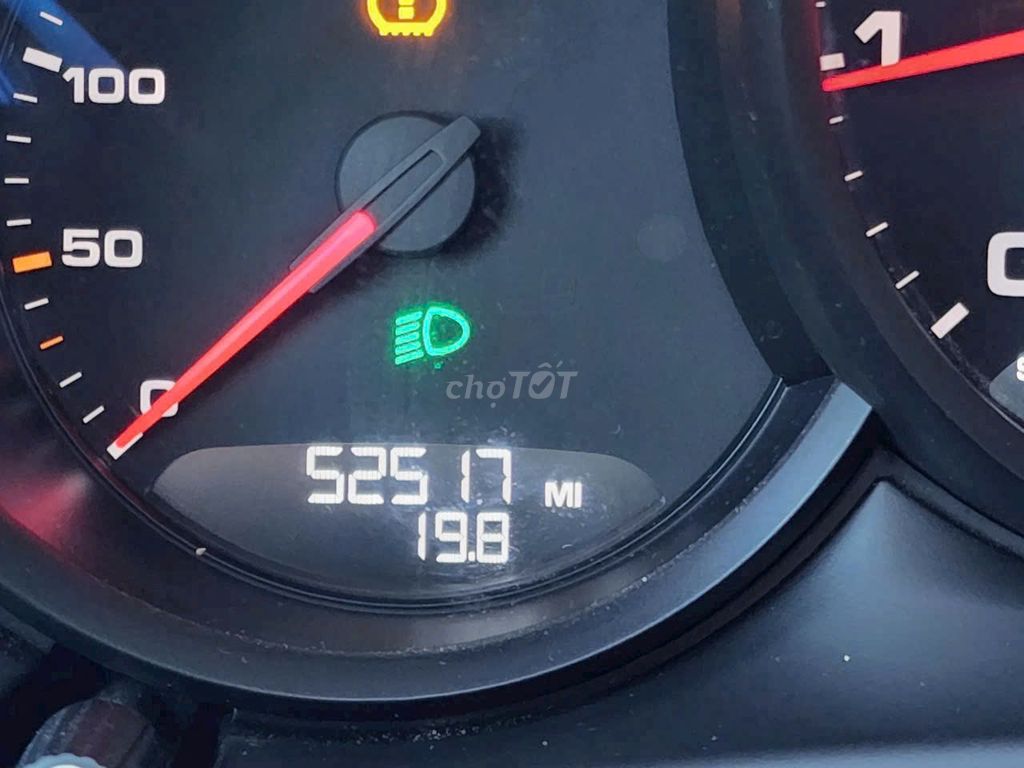 Porsche Macan fulloption, nhà trùm mền còn rất mới. Mua bán Ô tô tại Quận 10 Tp Hồ Chí Minh được đăng bởi Mỹ Linh hình 12