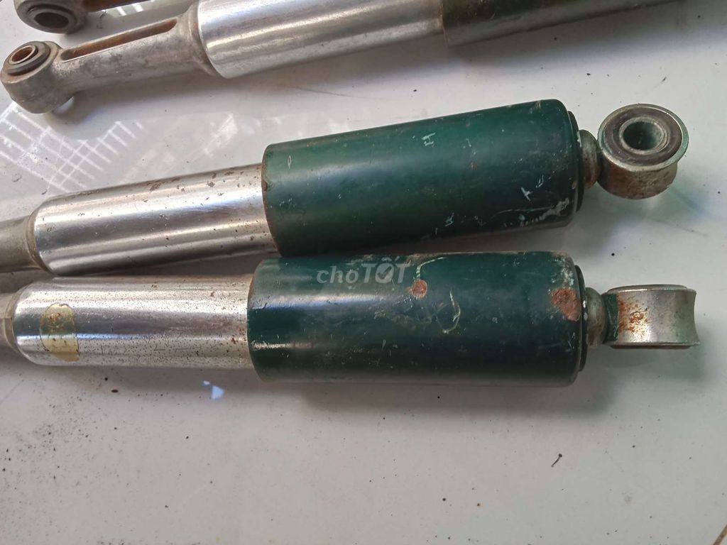 Cặp phuộc sau Cub 81 -86 zin nhật. Mua bán Phụ tùng xe tại Quận Bình Thạnh Tp Hồ Chí Minh được đăng bởi A Hùng hình 2