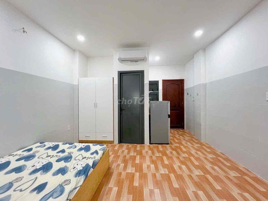 Studio 30m2 - Giá rẻ- Full Nội thất - Hoàng Hoa Thám - Tân Bình