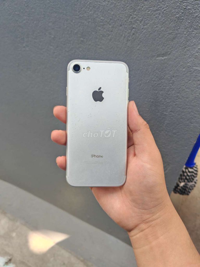 Apple iPhone 7 32GB Bạc zin. Mua bán Điện thoại tại Quận Ninh Kiều Cần Thơ được đăng bởi Nhân Mobile NK hình 1
