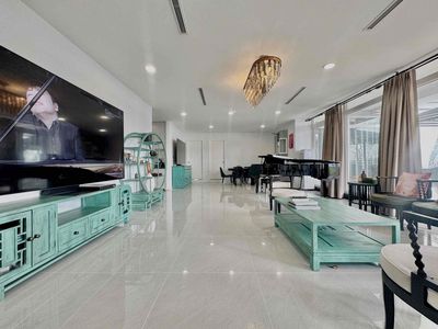 🌹PENTHOUSE SÂN VƯỜN CAO ỐC PHÚ NHUẬN - 200M2 - NT CAO CẤP🌟TRỐNG SẴN